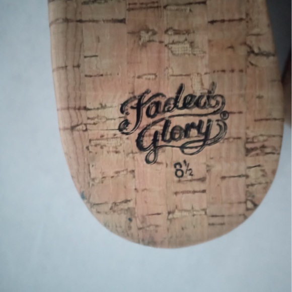 Sandals/ faded glory - Picture 4 of 7